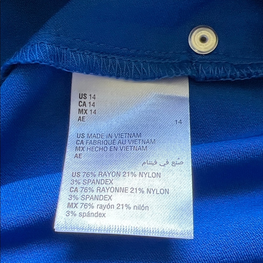 NWT I.N.C. Size 14 Women's Cobalt Blue Shorts - Picture 5 of 6